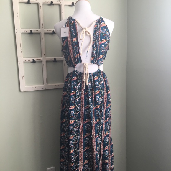 Bohemian cutout maxi dress with slit beach coverup - Picture 7 of 7